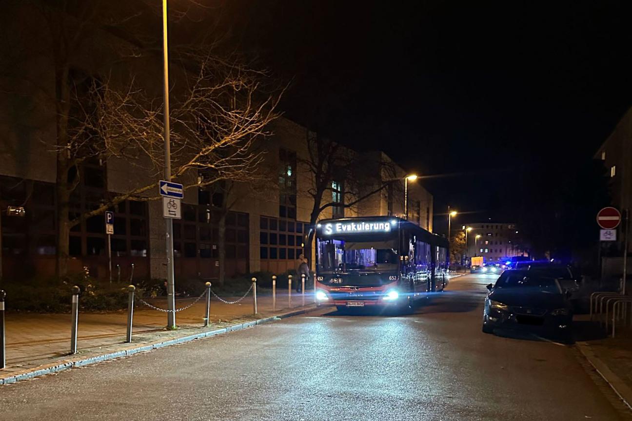 Bus der Stadt Nürnberg für Evakuierung (Aufnahme vom 14.11.25)