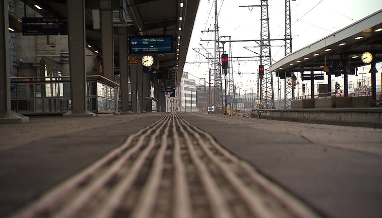 Die Gewerkschaft GDL hat den Bahnverkehr in Deutschland für 24 Stunden weitgehend lahmgelegt.