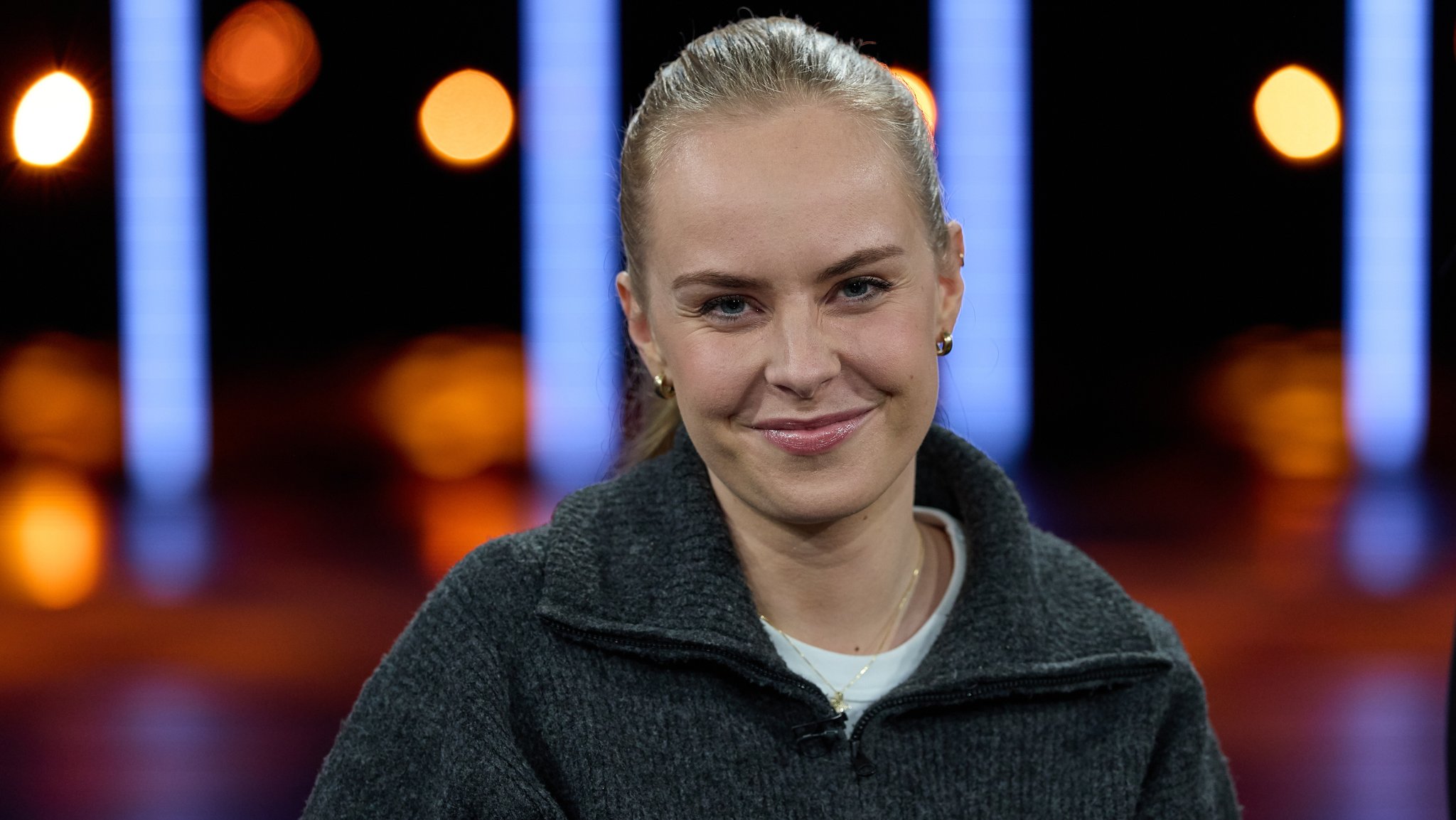 Ein Porträt von Lyrikerin Clara Lösel | Bild: picture alliance/dpa | Georg Wendt Ein Porträt von Lyrikerin Clara Lösel