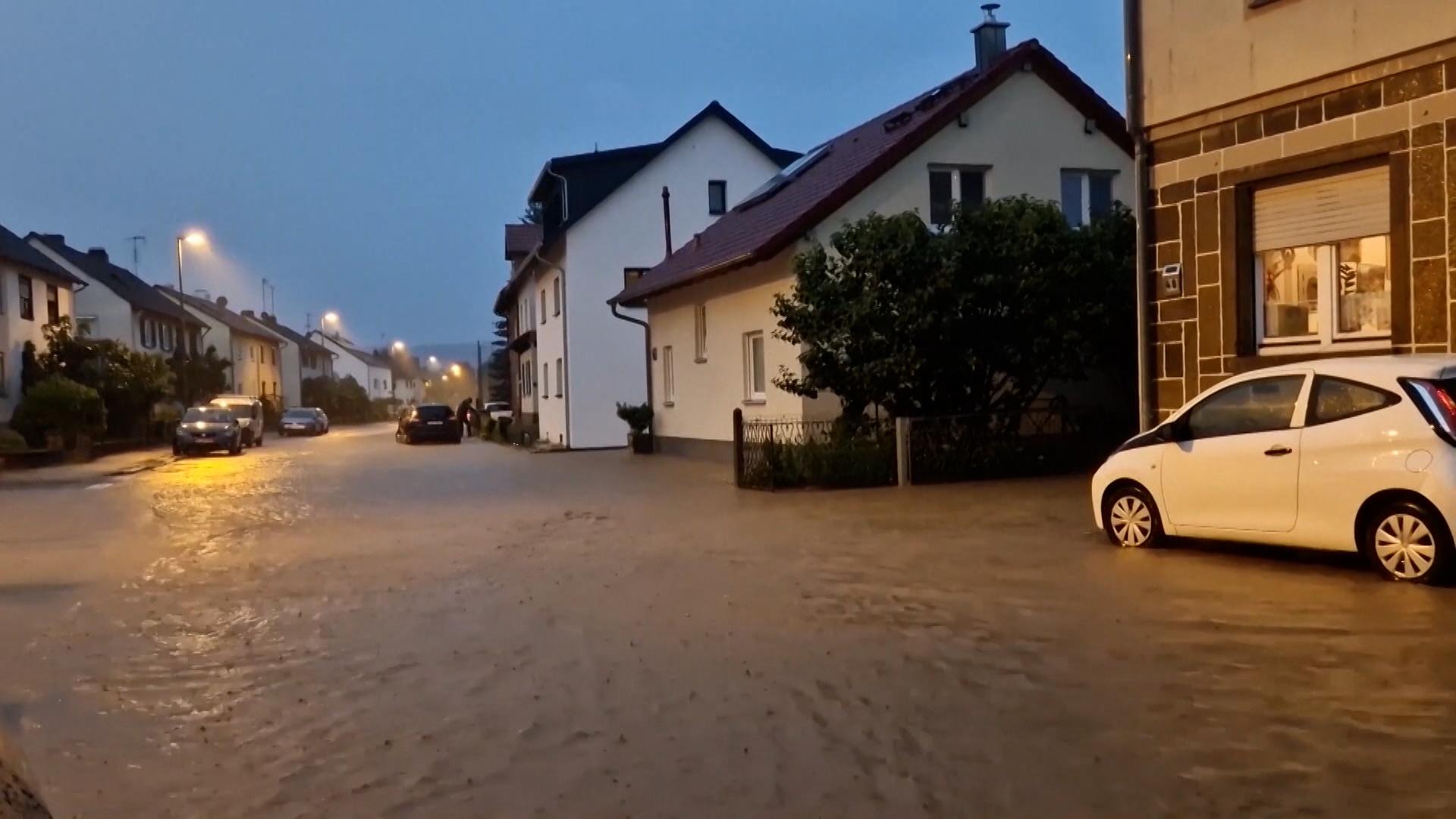 Massive Schäden in Bayern durch schwere Unwetter am Dienstag