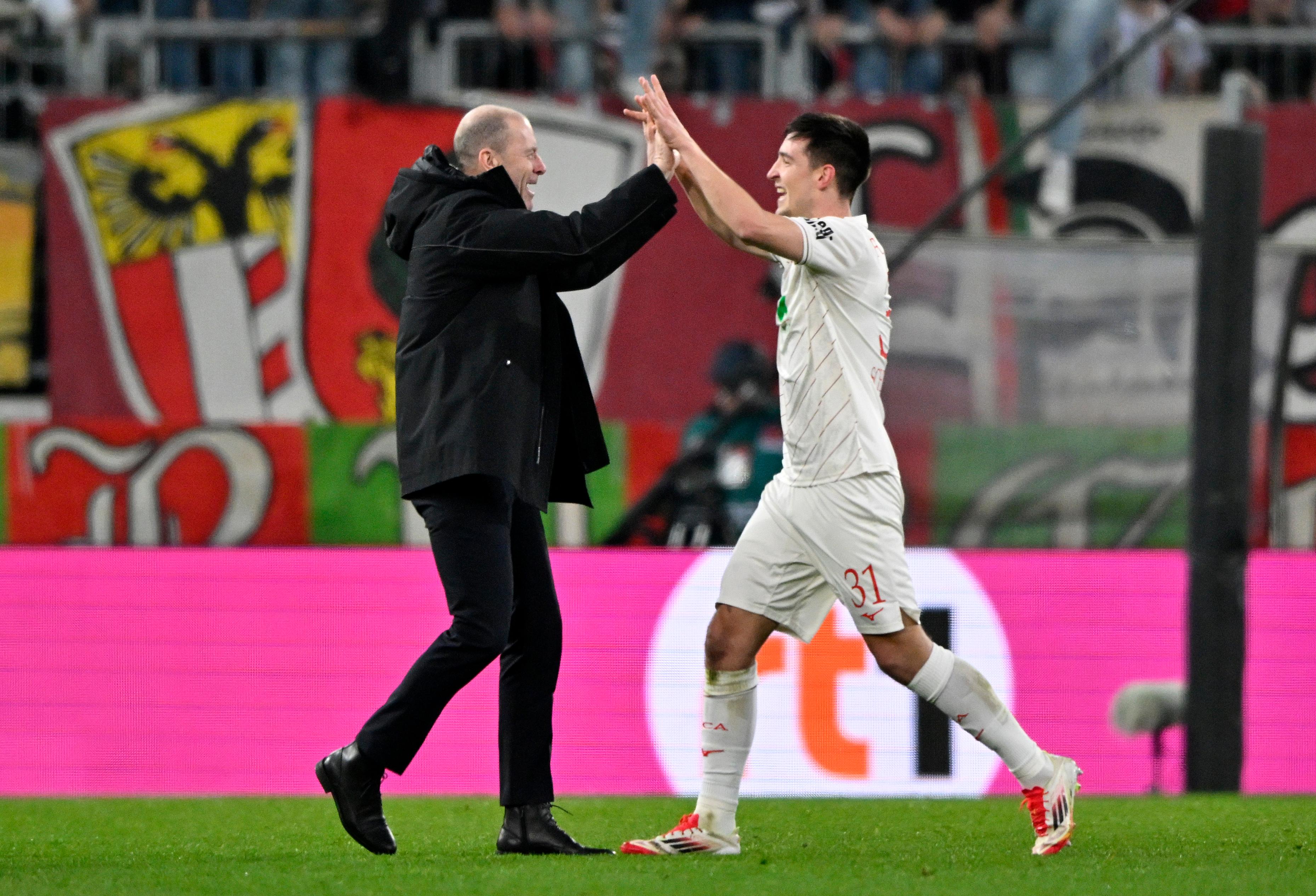 Keven Schlotterbeck (rechts) und sein Trainer Jess Thorup