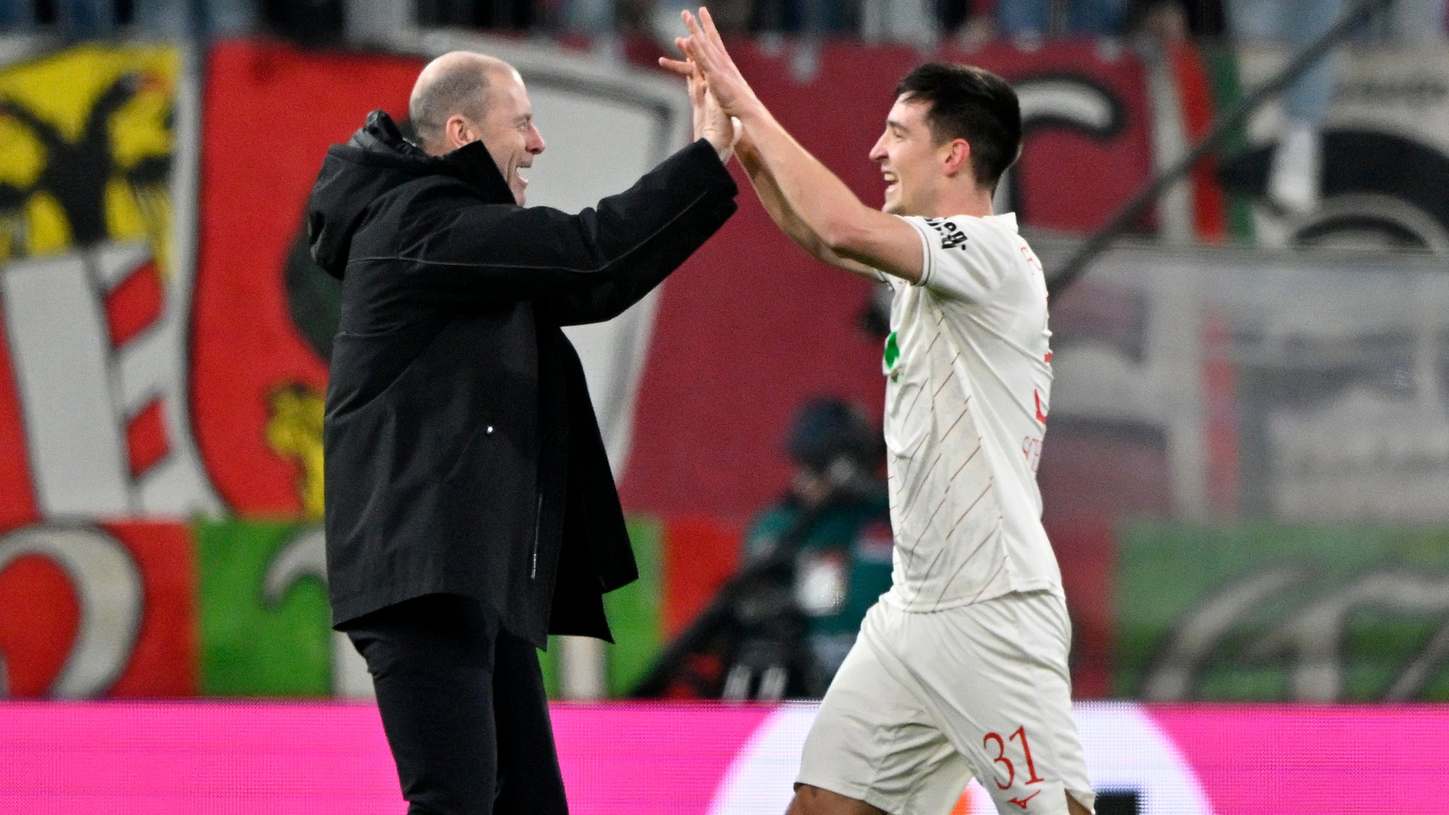 Keven Schlotterbeck (rechts) und sein Trainer Jess Thorup