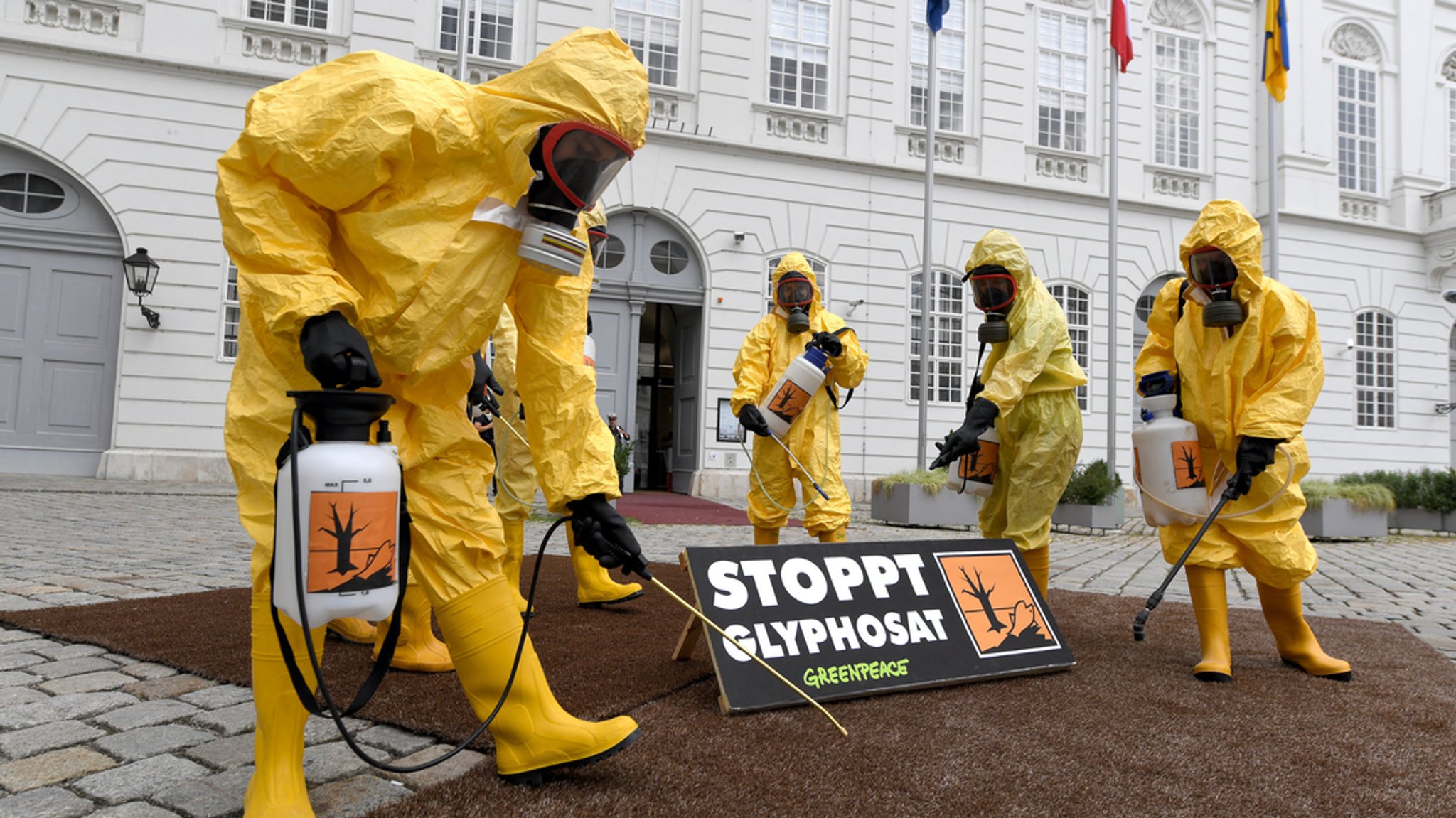 Weitere Glyphosat-Zulassung? EU-Behörde gibt grünes Licht