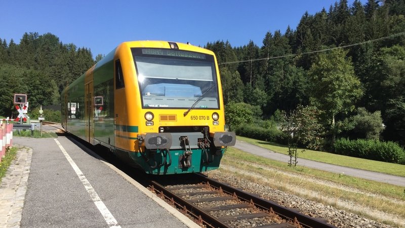 Waldbahn-Strecke Viechtach-Gotteszell | Bild: BR/Renate Roßberger Waldbahn-Strecke Viechtach-Gotteszell