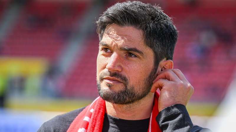 Oliver Hein, Vorstandsvorsitzender des SSV Jahn Regensburg | Bild: picture alliance/dpa | Armin Weigel Oliver Hein, Vorstandsvorsitzender des SSV Jahn Regensburg