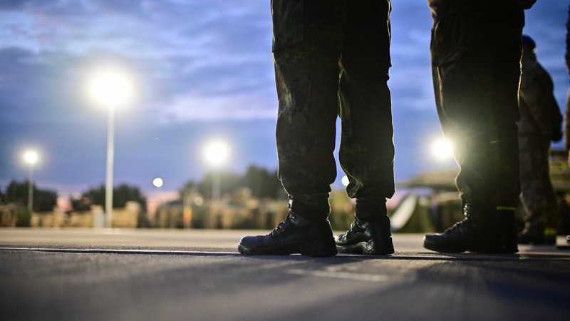 Symbolbild: Soldaten der Bundeswehr | Bild: picture alliance/dpa | Sebastian Gollnow Symbolbild: Soldaten der Bundeswehr