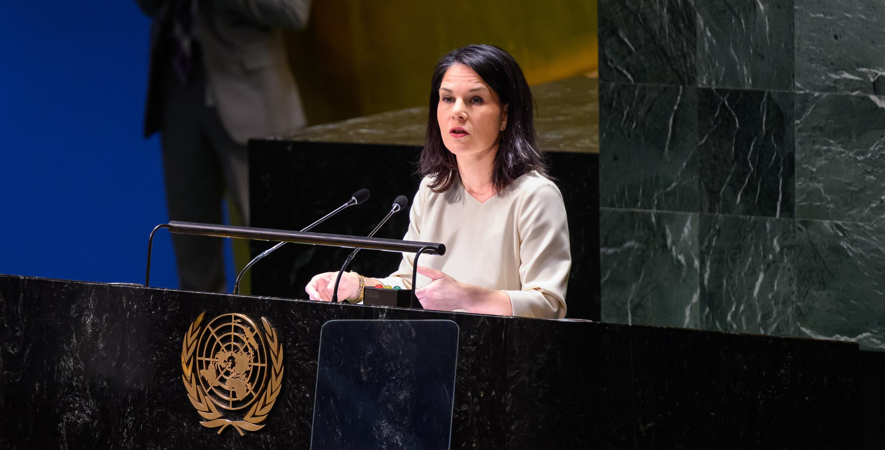 Annalena Baerbock (Bündnis 90/Die Grünen), Außenministerin, spricht bei der Plenarsitzung der Generalversammlung der Vereinten Nationen.