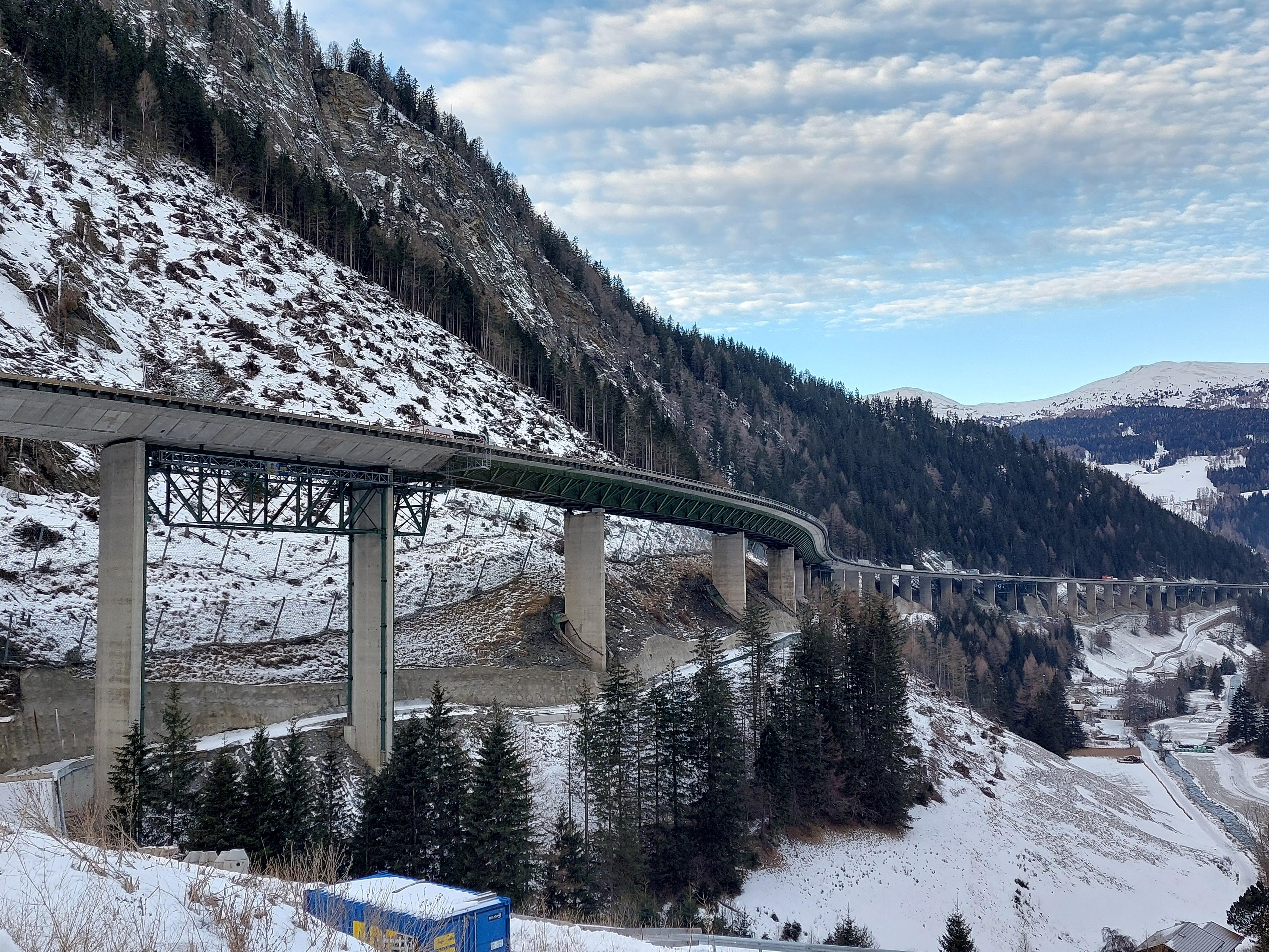 Die Luegbrücke kurz vor dem Brenner