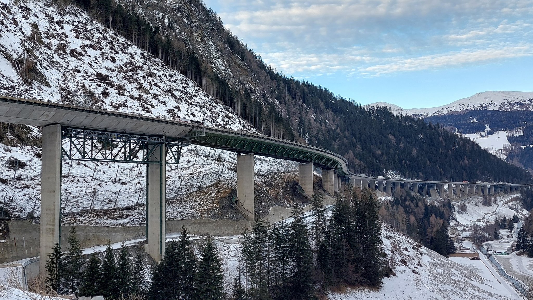 Die Luegbrücke kurz vor dem Brenner