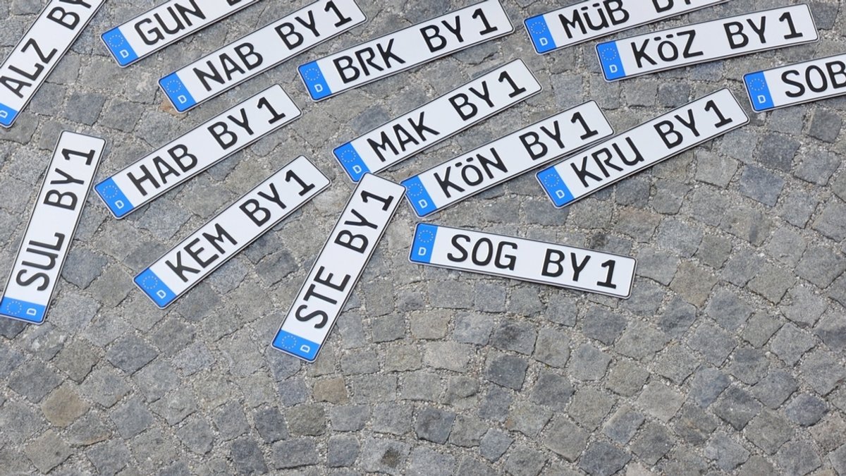 Die Bayern lieben nostalgische Nummerschilder