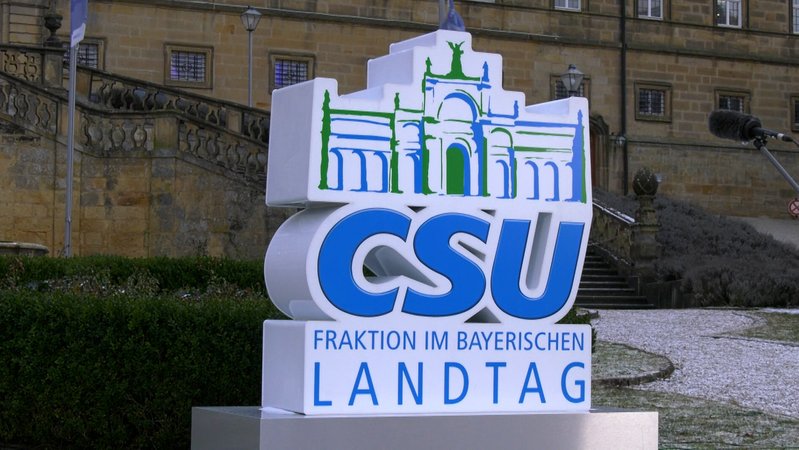 Stellenabbau in der Verwaltung - das beschäftigt auch die Klausur der CSU-Landtagsfraktion im oberfränkischen Kloster Banz. 