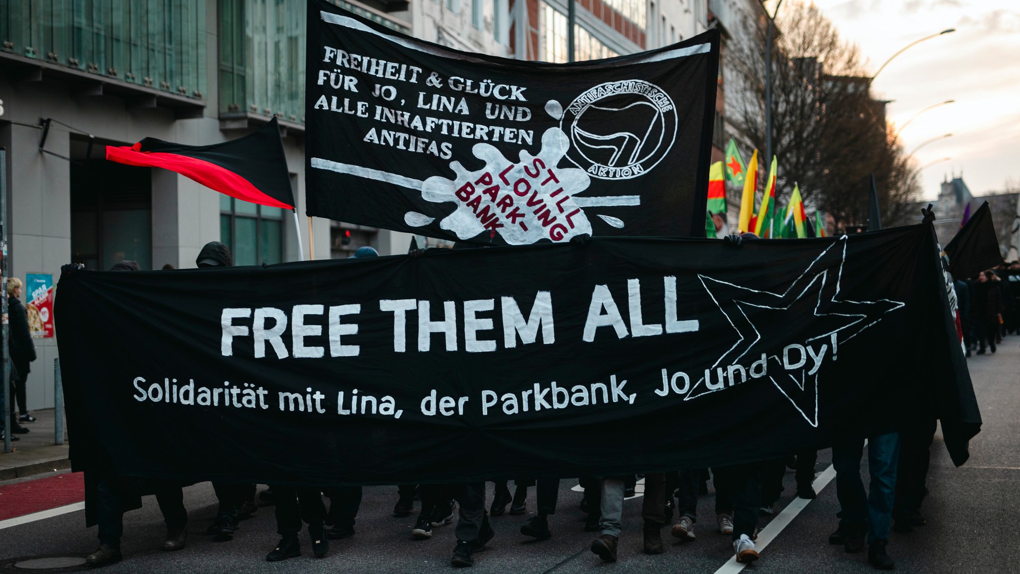 Linksextreme Demo am "Tag der politischen Gefangenen".