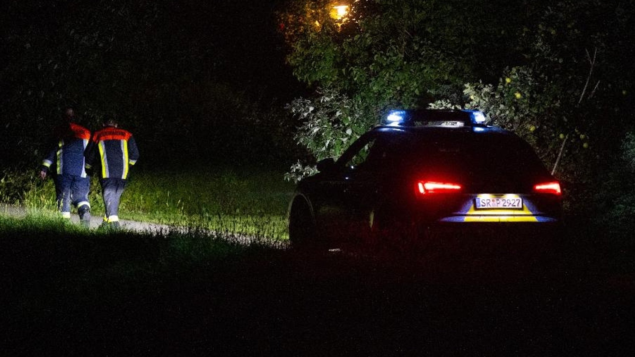 Schleuser mit zehn Menschen an Bord verunglückt