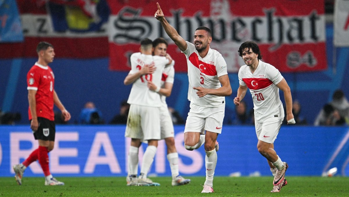 EM-Drama: Türkei schockt Österreich und steht im Viertelfinale