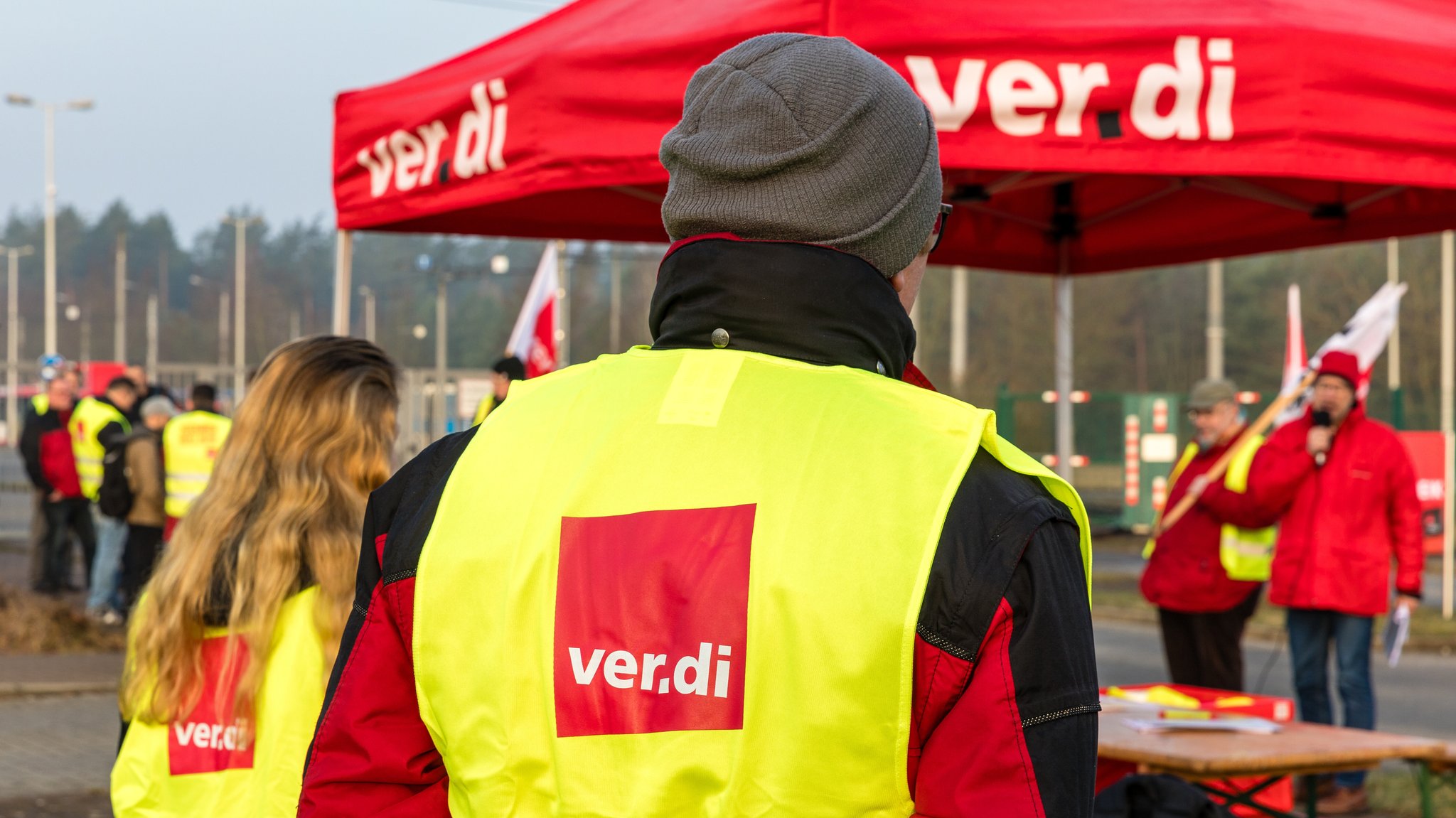 (Symbolbild) Die Gewerkschaft Verdi hat bundesweit Streiks im Öffentlichen Personennahverkehr angekündigt 