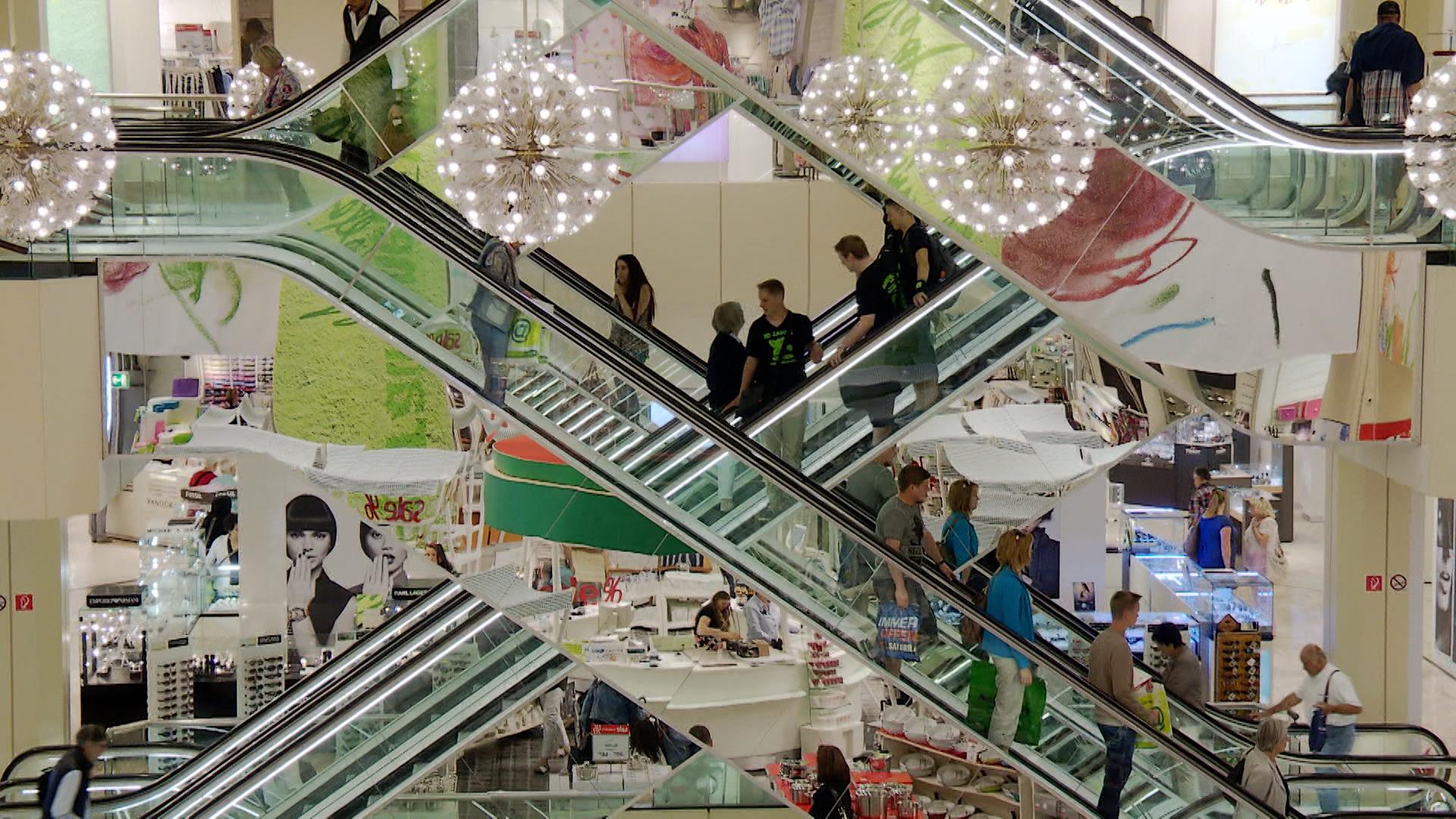 Galeria Karstadt Kaufhof versucht wieder einen Neustart mit einem neuen Konsortium.