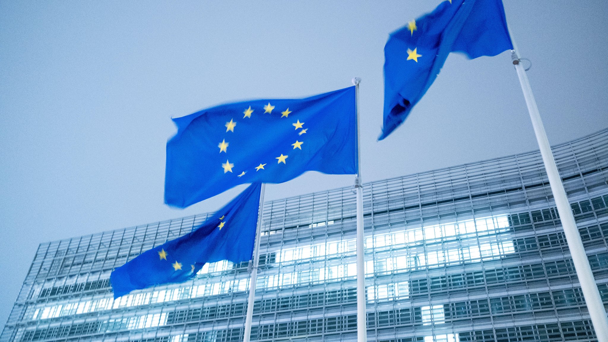 AI Act: Diese neuen KI-Regeln gelten ab heute | Bild: picture alliance / Hans Lucas | Martin Bertrand AI Act: Diese neuen KI-Regeln gelten ab heute