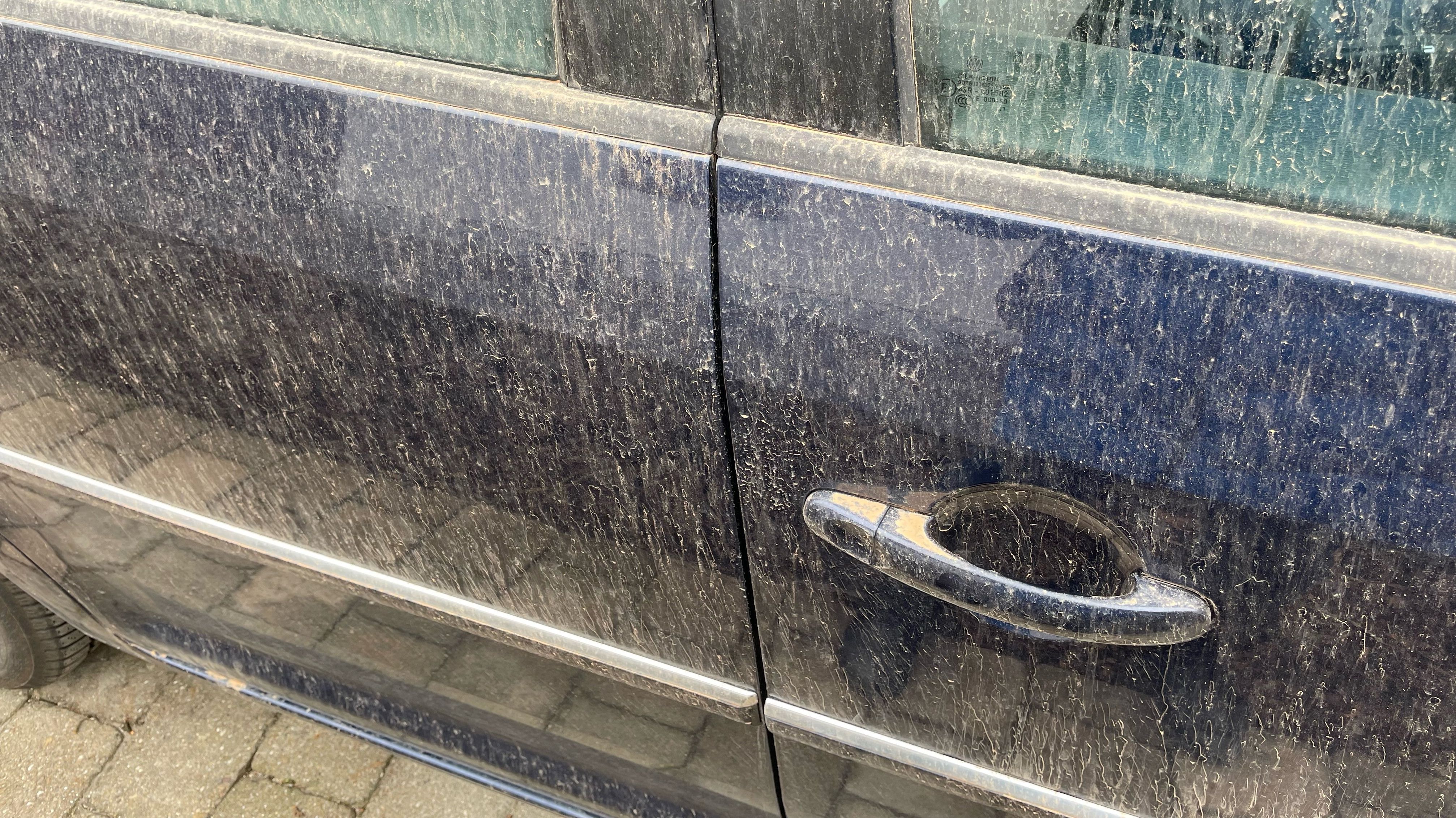 Saharastaub: So reinigen Sie Ihr Auto ohne Schäden am Lack