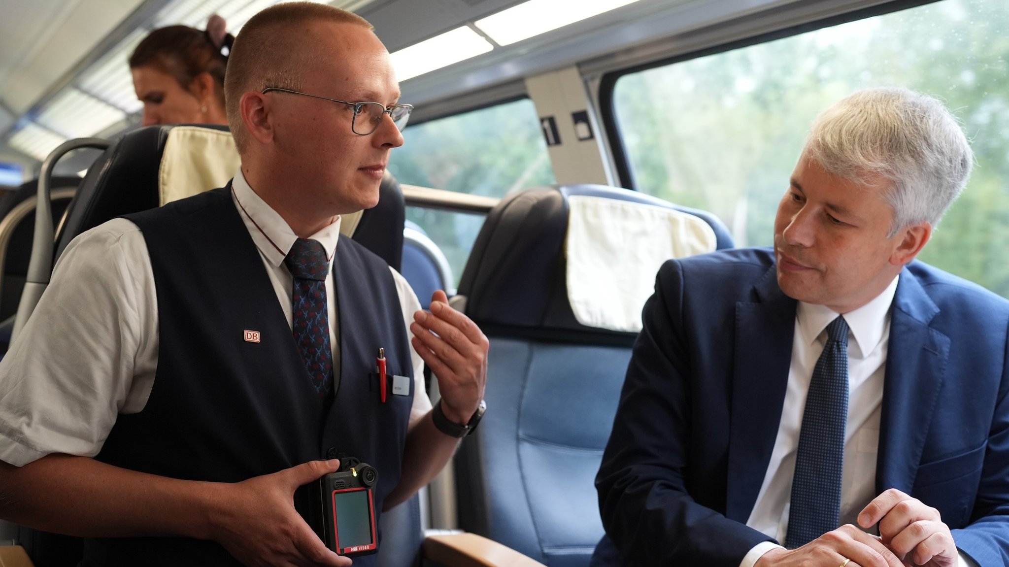 Steigende Gewalt gegen Bahnmitarbeiter - bald härtere Strafen?