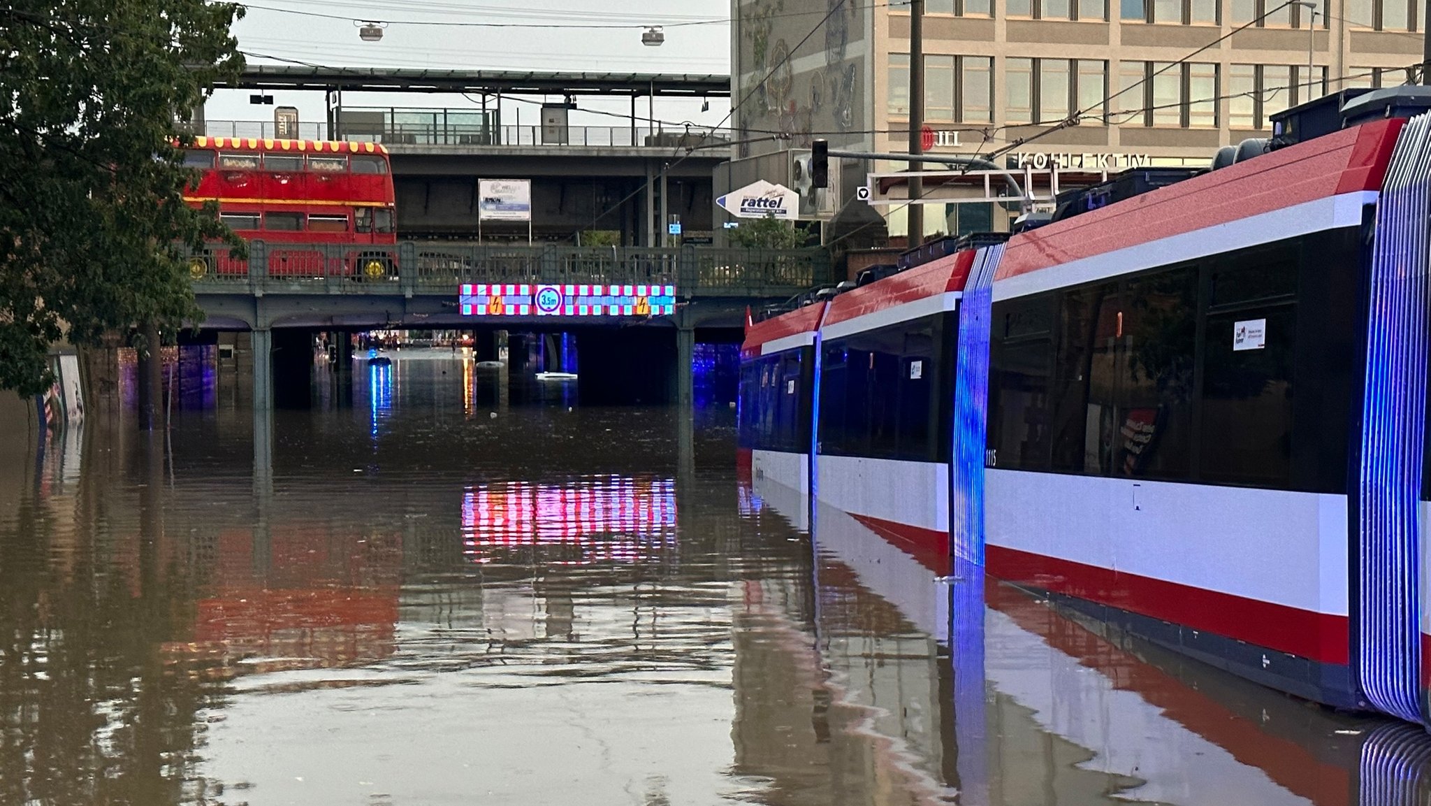 Unwetter in Bayern - Land unter in Nürnberg