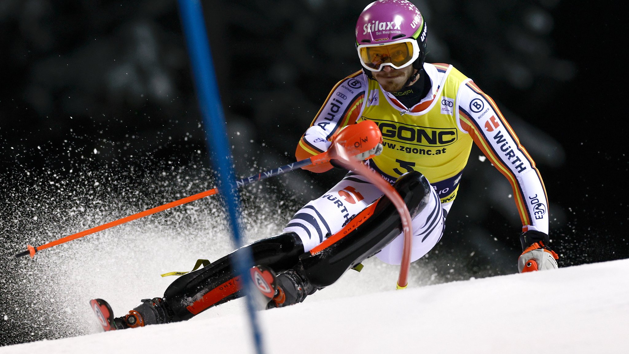 08.01.2025, Italien, Madonna di Campiglio: Ski alpin: Weltcup, Slalom, Herren. Linus Straßer aus Deutschland in Aktion. Foto: Gabriele Facciotti/AP/dpa +++ dpa-Bildfunk +++