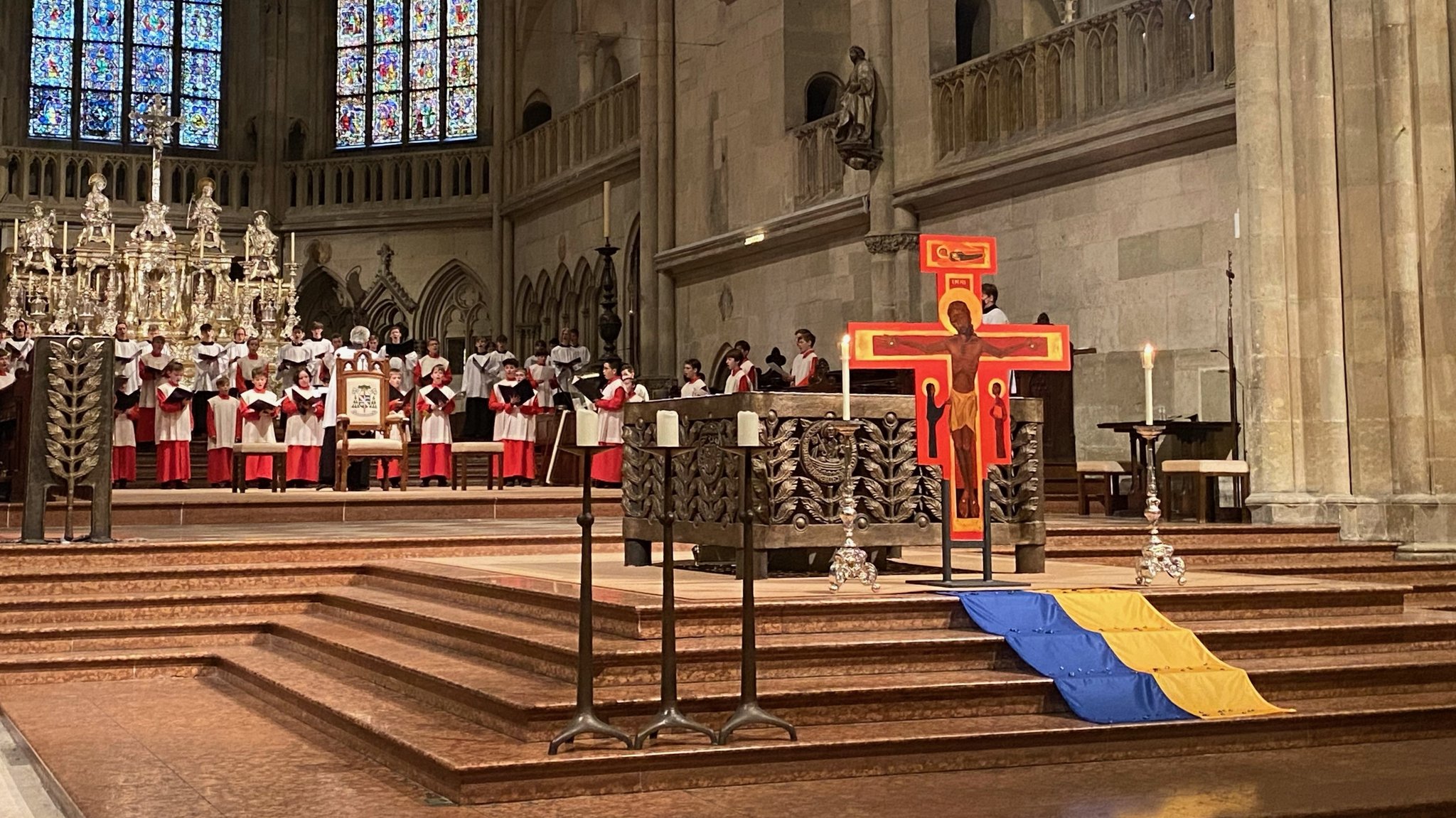 Friedensgebet mit den Regensburger Domspatzen