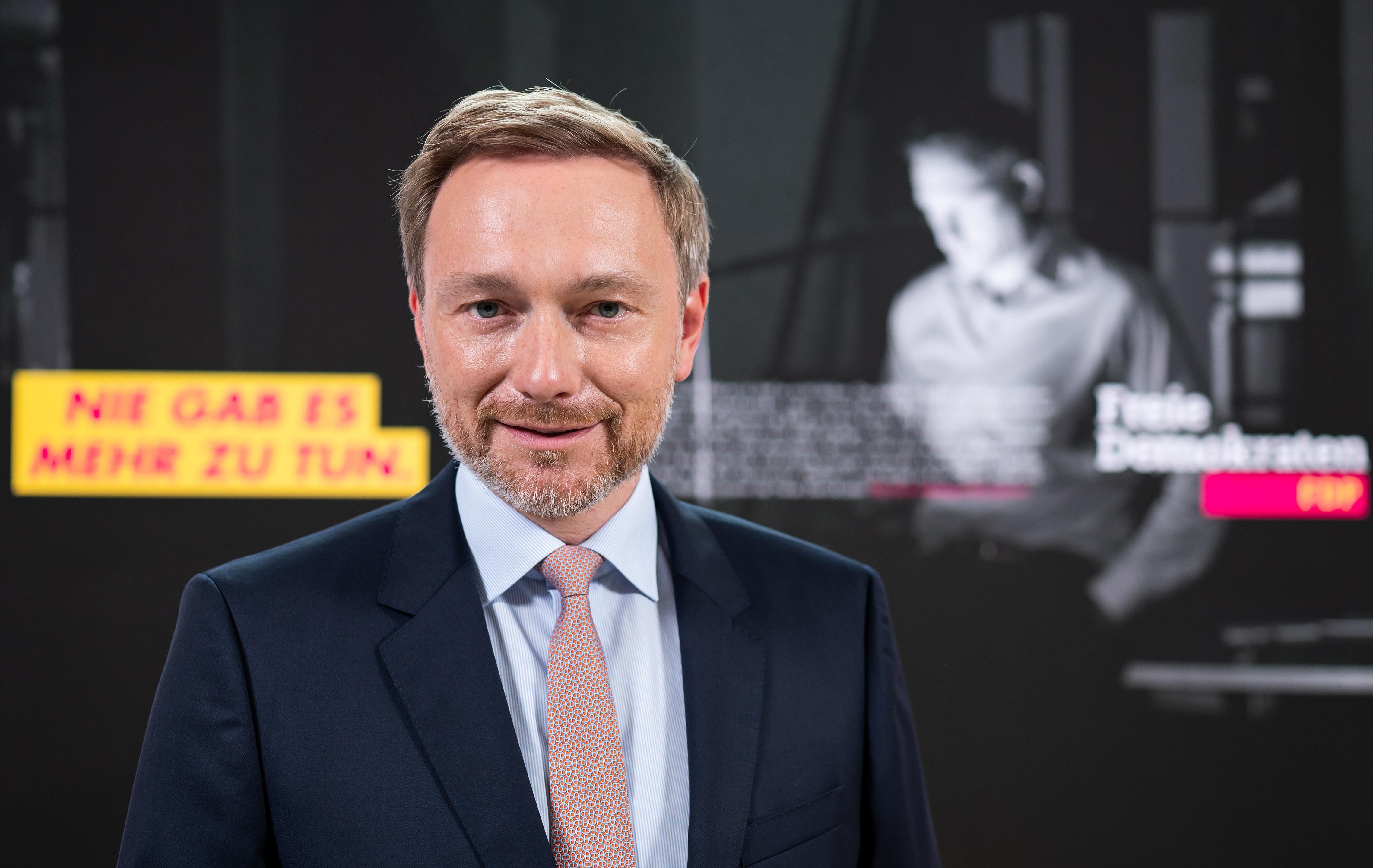 christian lindner im portrat hauptsache aufmerksamkeit br24