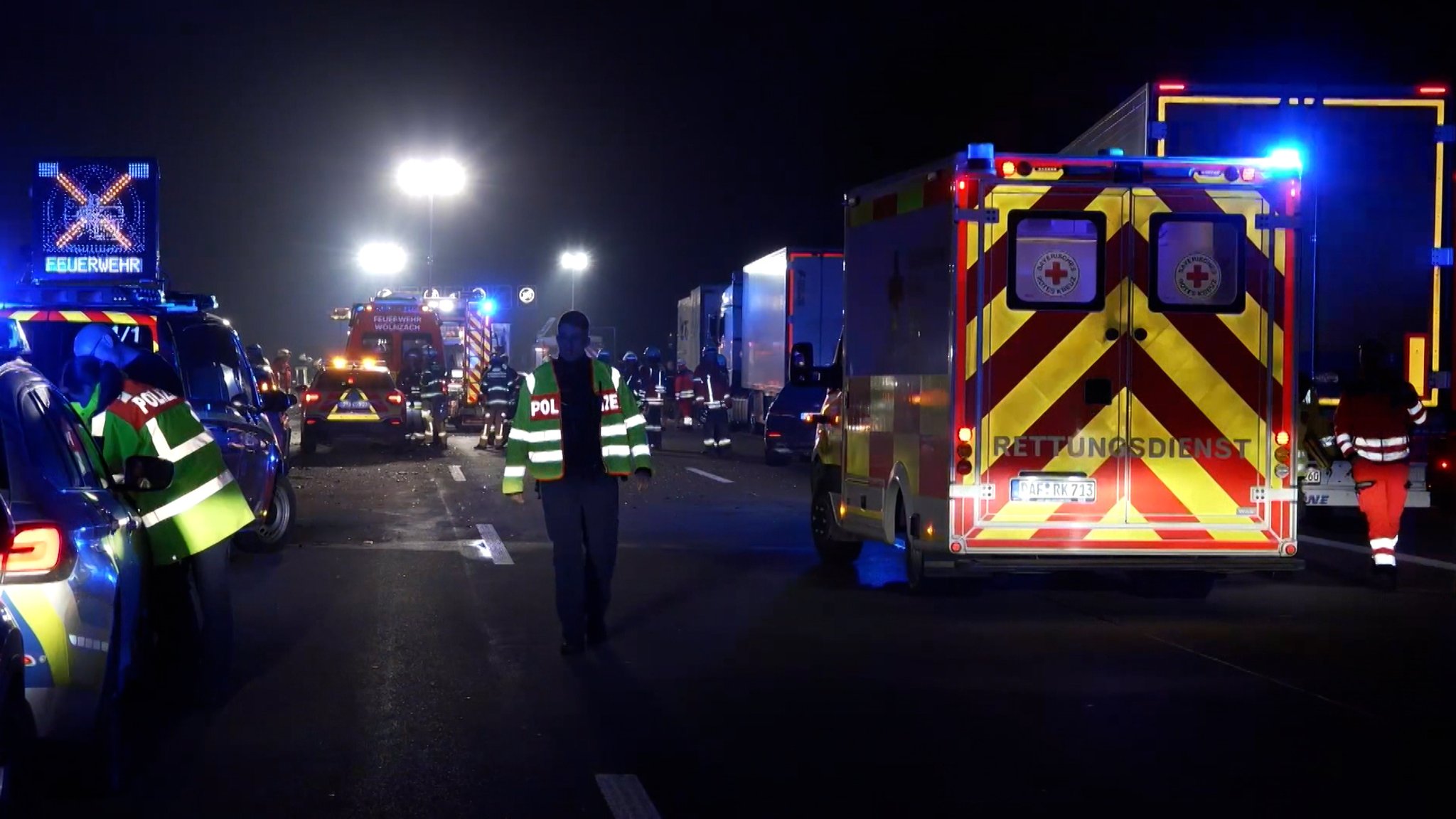 21-Jähriger nach Unfall auf der A9 bei Holledau überfahren