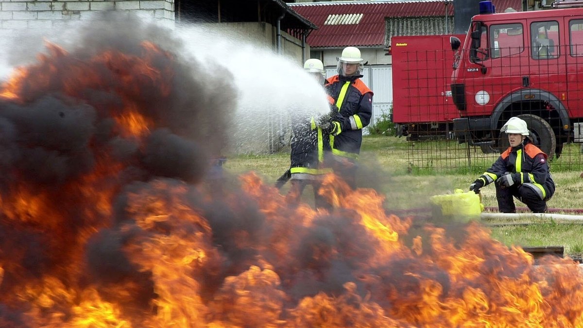 Reaktion auf Dobrindt: Schulen auf Krisenfall vorbereiten