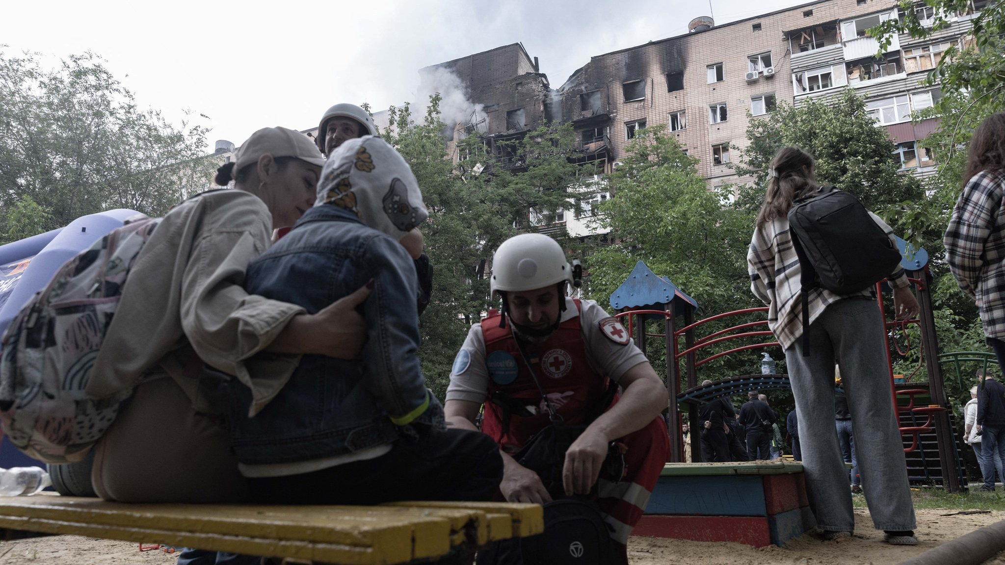 Ukraine-Ticker: Tote nach schweren Luftangriffen auf Charkiw