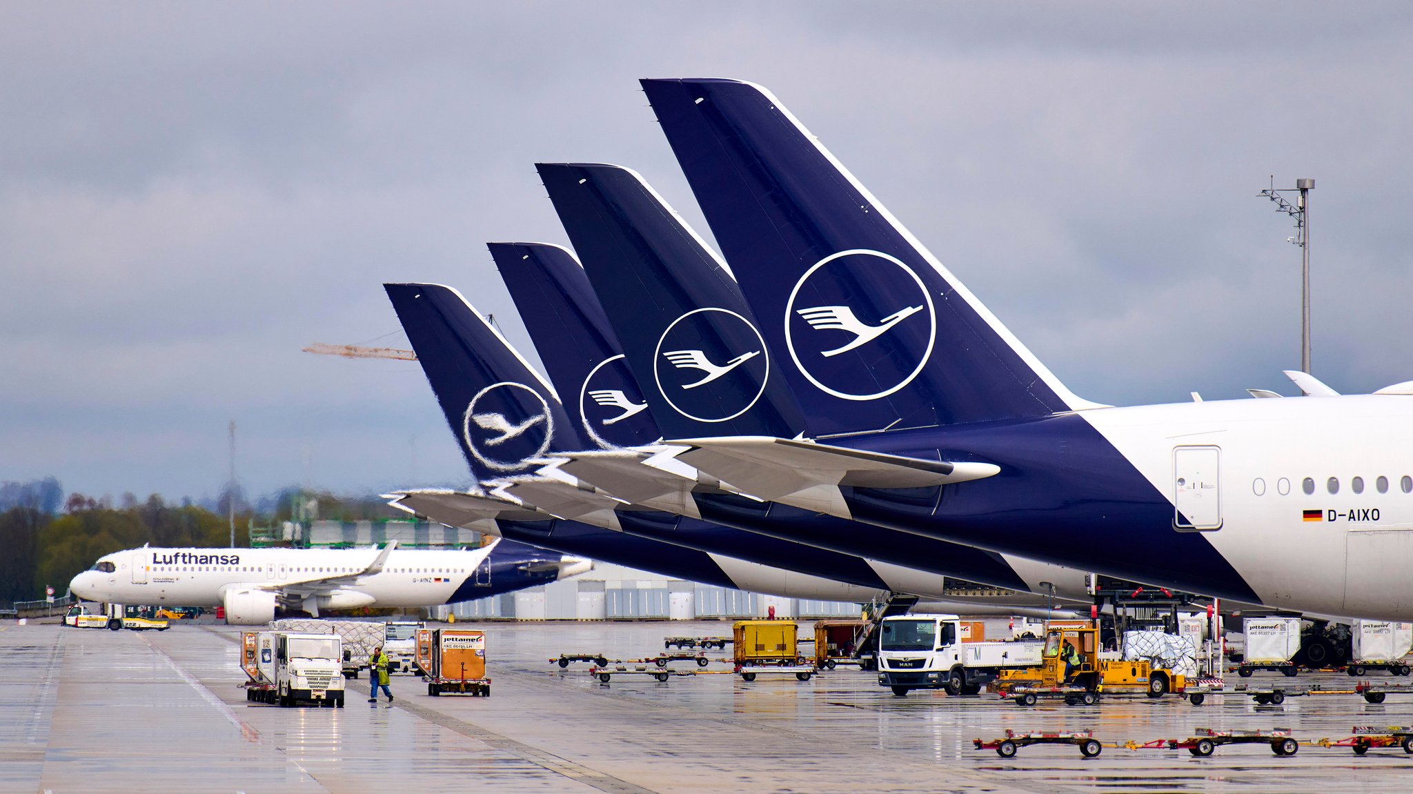 Lufthansa-Maschinen am Münchner Flughafen