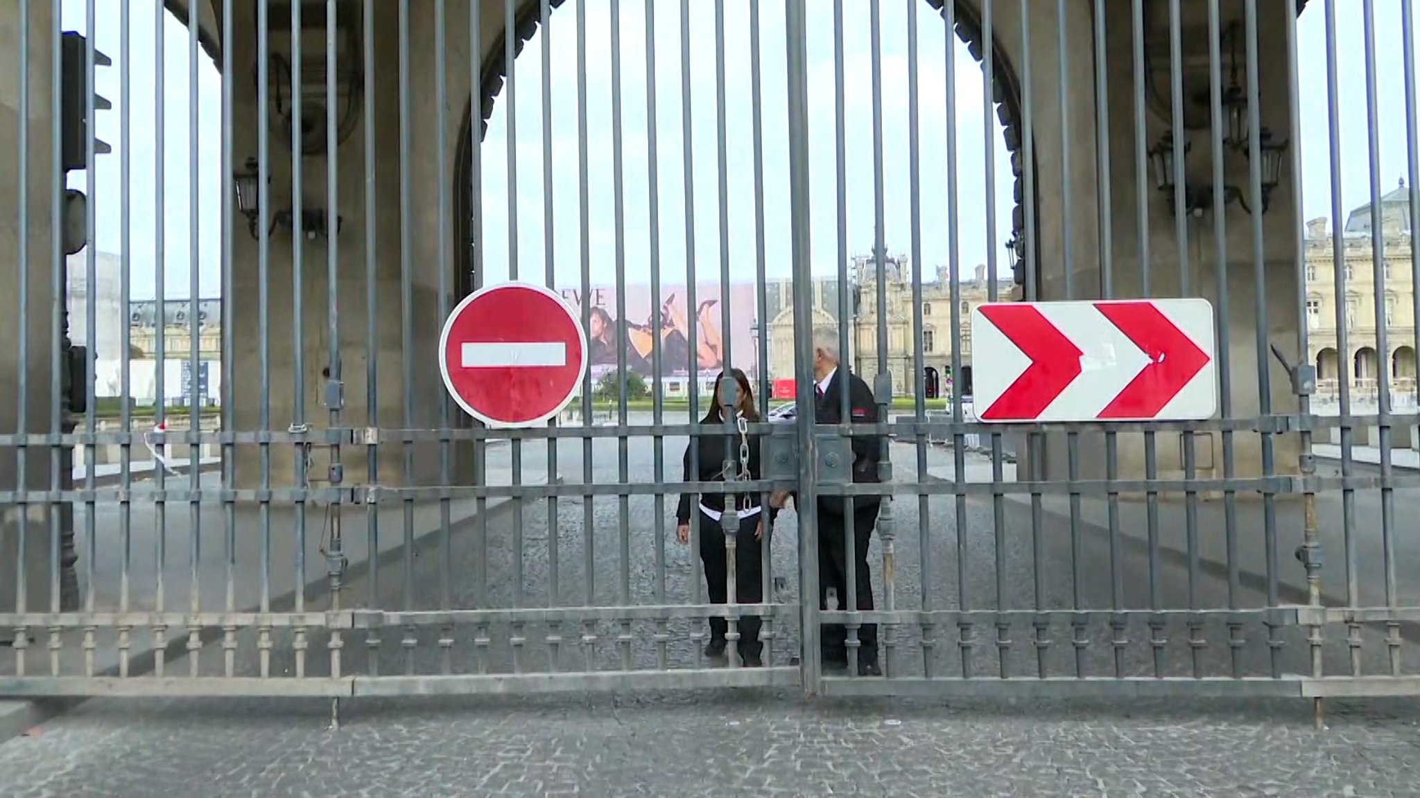 Bombendrohungen: Pariser Louvre und Schloss Versailles geräumt