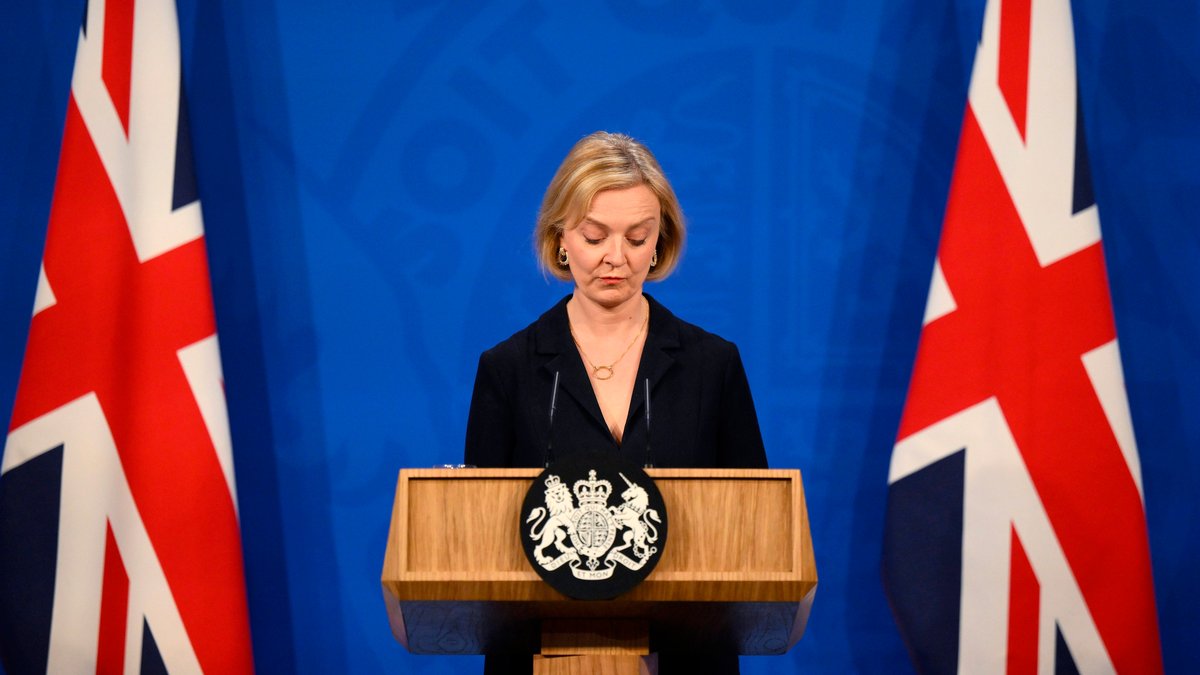 Die britische Premierministerin Liz Truss steht zunehmend unter politischem Druck (Archivaufnahme) 