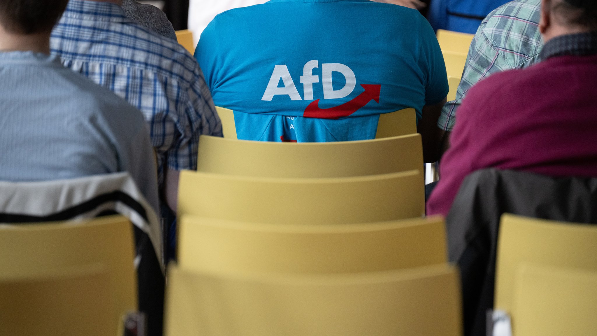 Symbolbild: Das Bundesamt für Verfassungsschutz arbeitet nach Angaben der "Süddeutschen Zeitung" daran, die gesamte AfD als "gesichert extremistische Bestrebung" einzustufen.