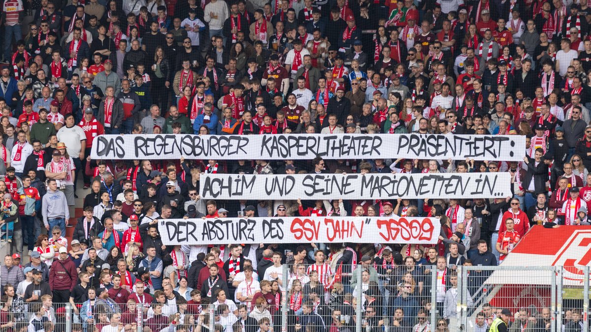 Jahn-Sportchef Beierlorzer: "Hinterher ist man immer klüger"