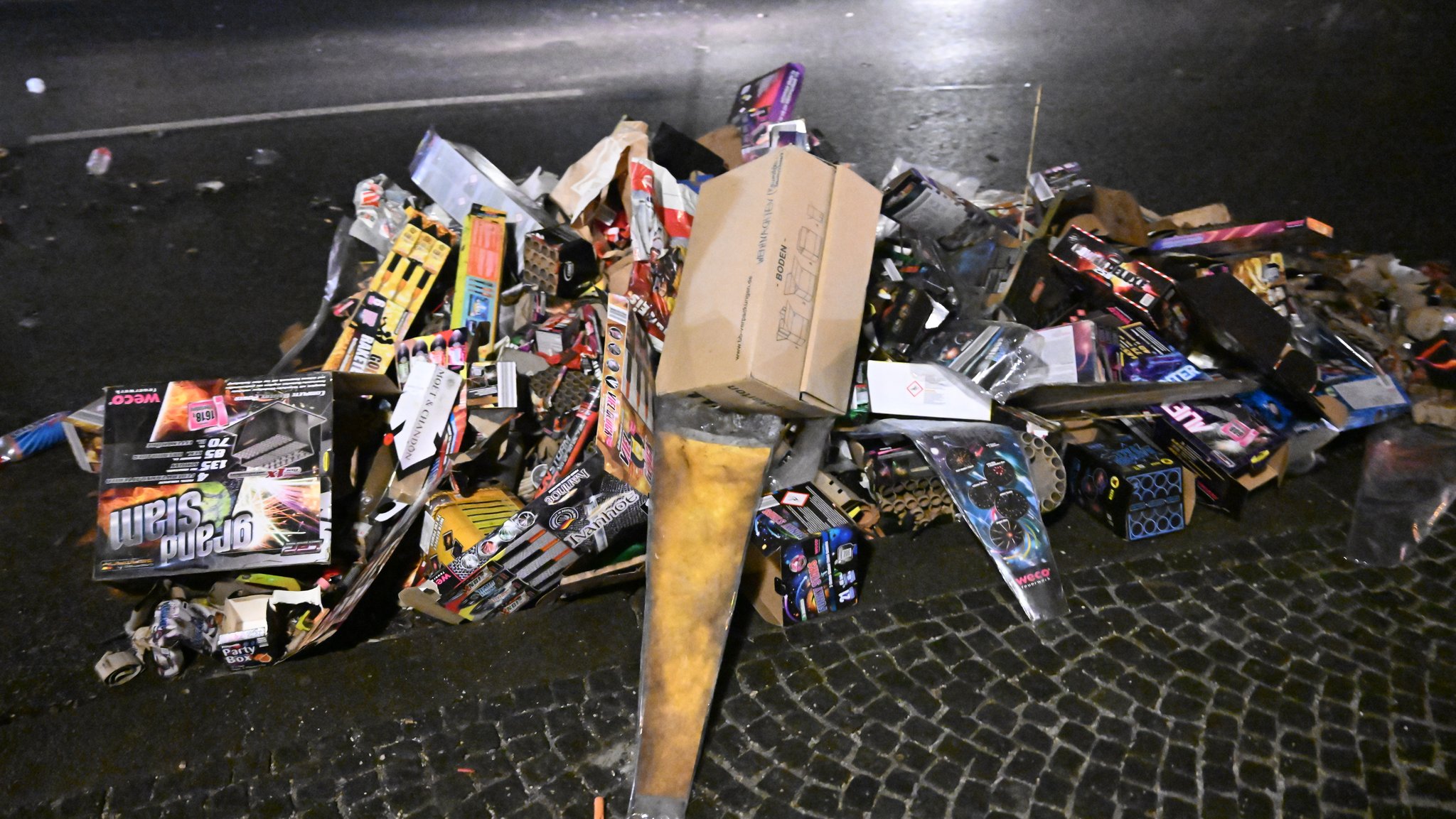 Nicht nur in Deutschlands Großstädten gibt es zu Silvester Randale (Symbolbild).
