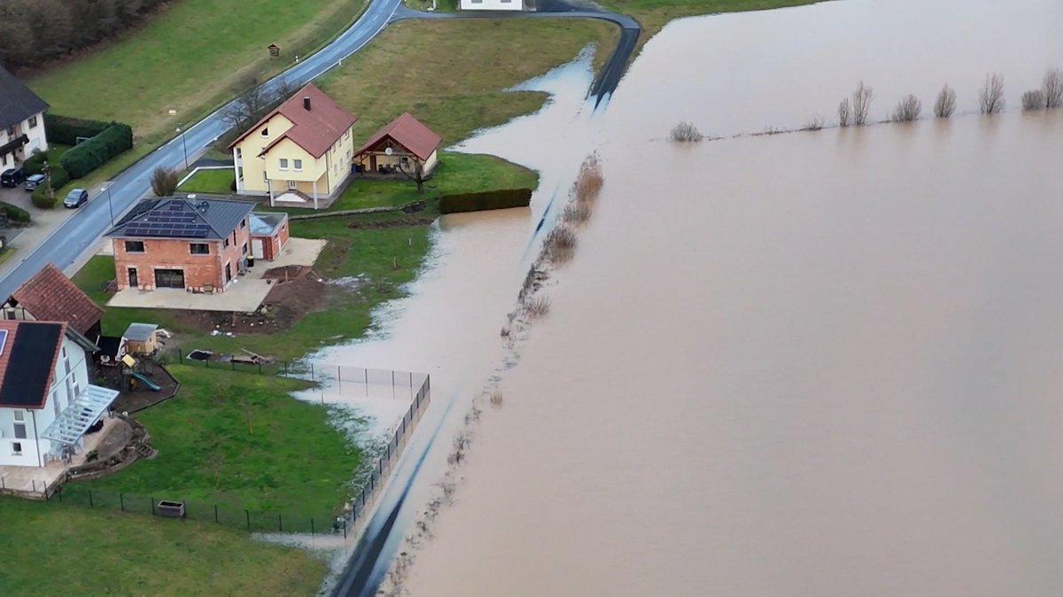 Dauerregen in Teilen Bayerns: Behörden warnen vor Hochwasser