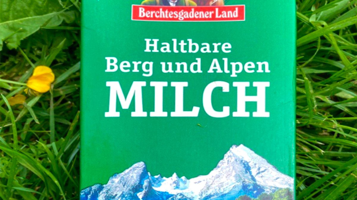Vorderseite der Verpackung: Haltbare Berg und Alpen Milch