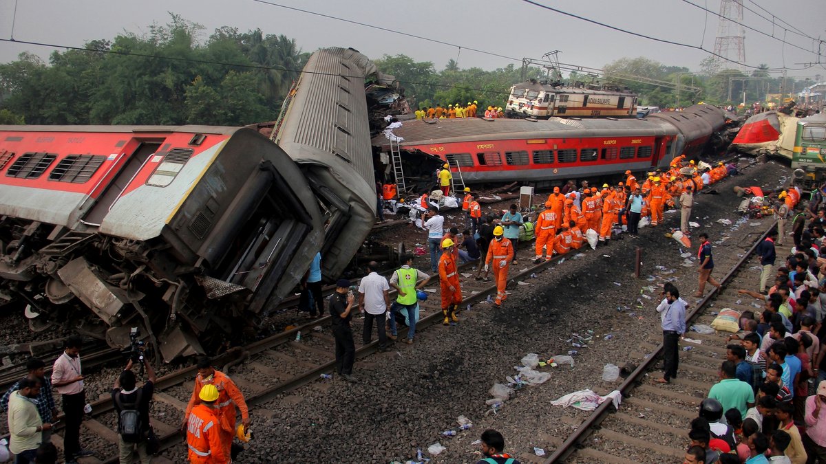 Zugunglück Indien: 300 Tote wegen Fehler im Signalsystem