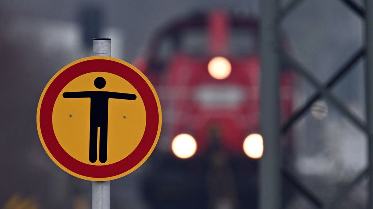 Symbolbild: Warnstreik bei der Bahn