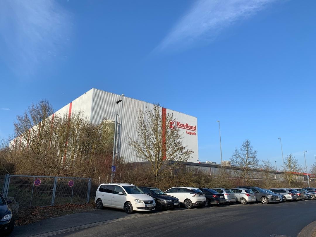 Das Kaufland-Zentrallager in Donnersdorf (Landkreis Schweinfurt)