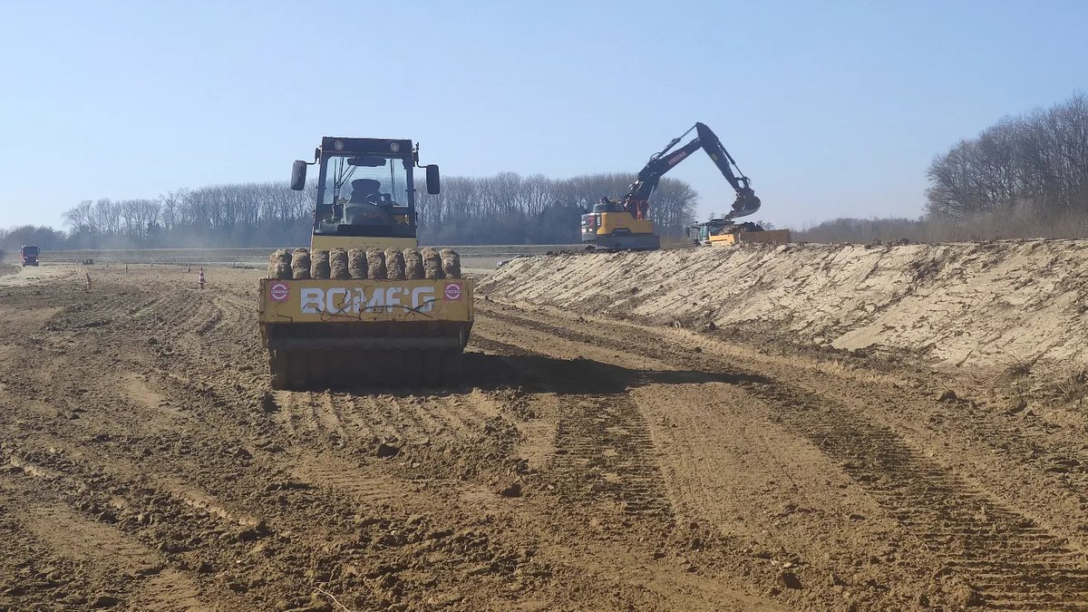 Hochwasserschutz: Bauarbeiten an der Donau bei Deggendorf