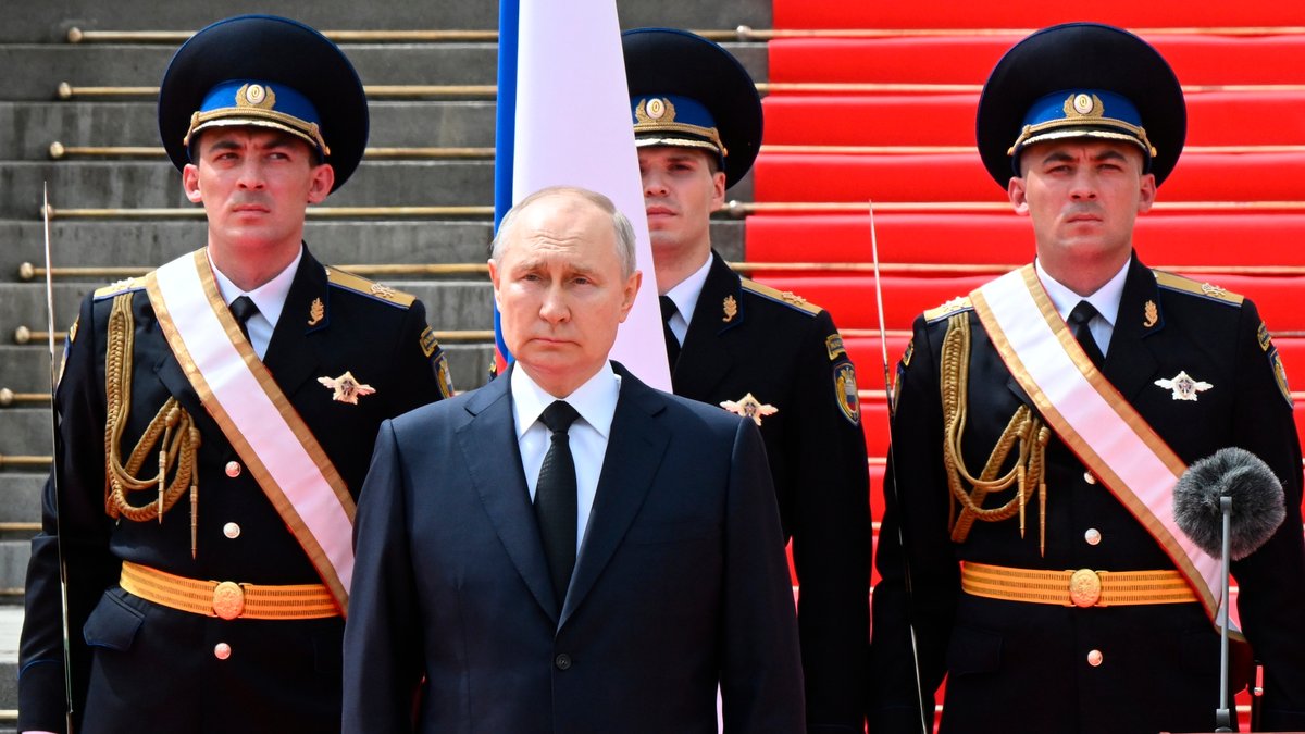 "Putins Paranoia verzehnfacht": Wurde der Kreml zum Getriebenen?
