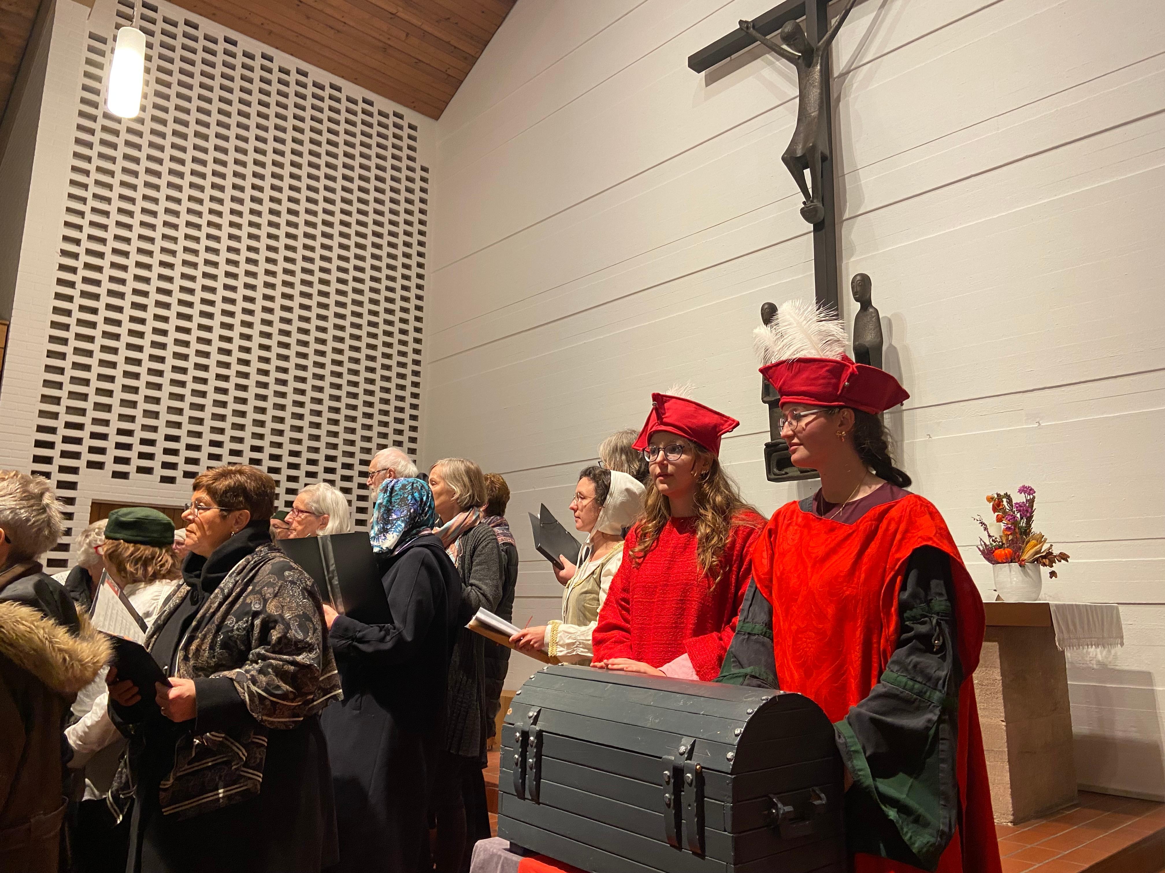 Mit einem selbst geschriebenen Singspiel feiert die evangelische Christuskirche in Nürnberg-Altenfurt das 500. Reformationsjubiläum der Stadt. 