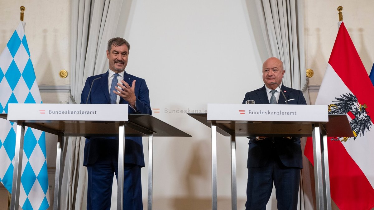 Wegen Mega-Staus: Söder und Stocker machen Druck auf Italien