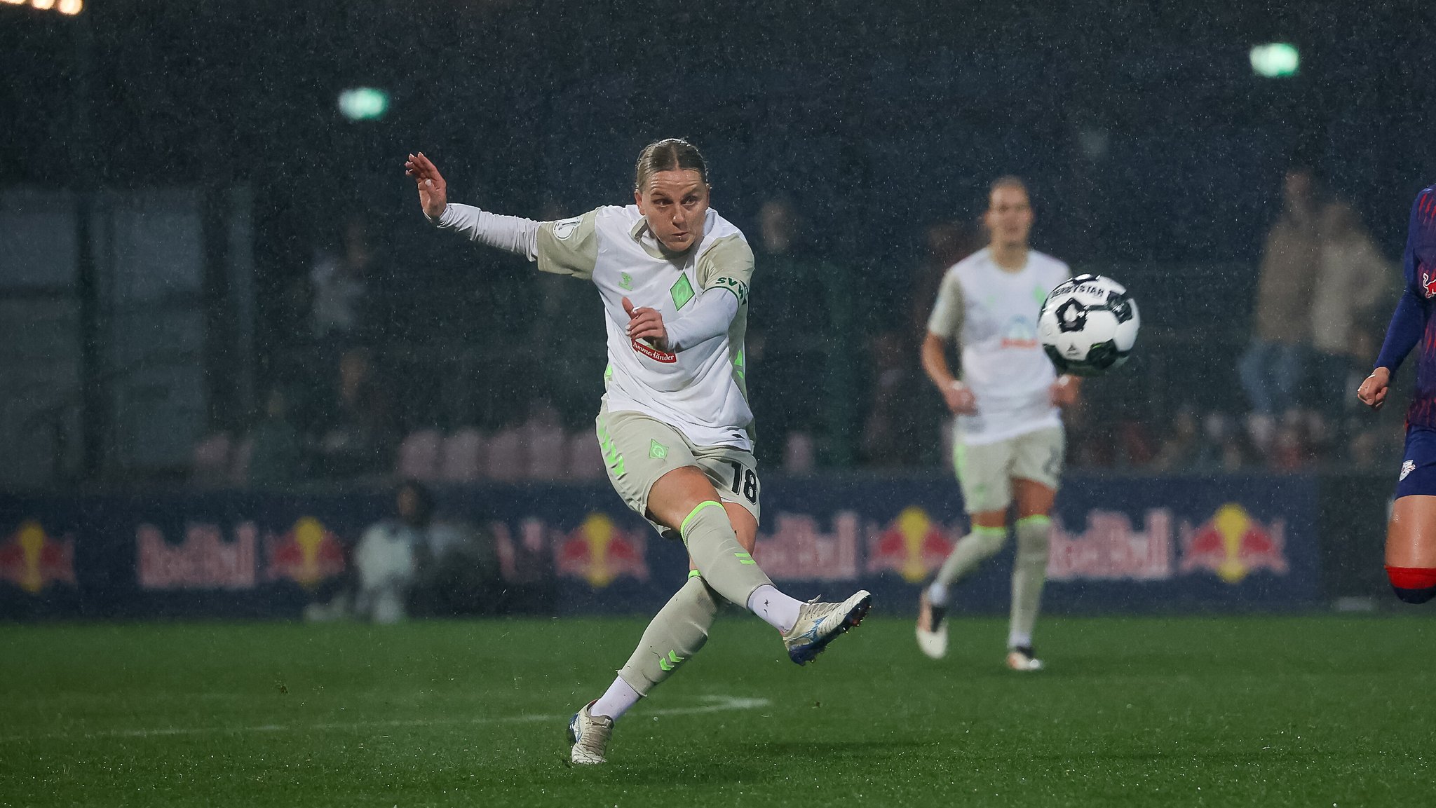 Transfer-Ticker: FCN-Frauen verstärken sich im Sturm mit Papai