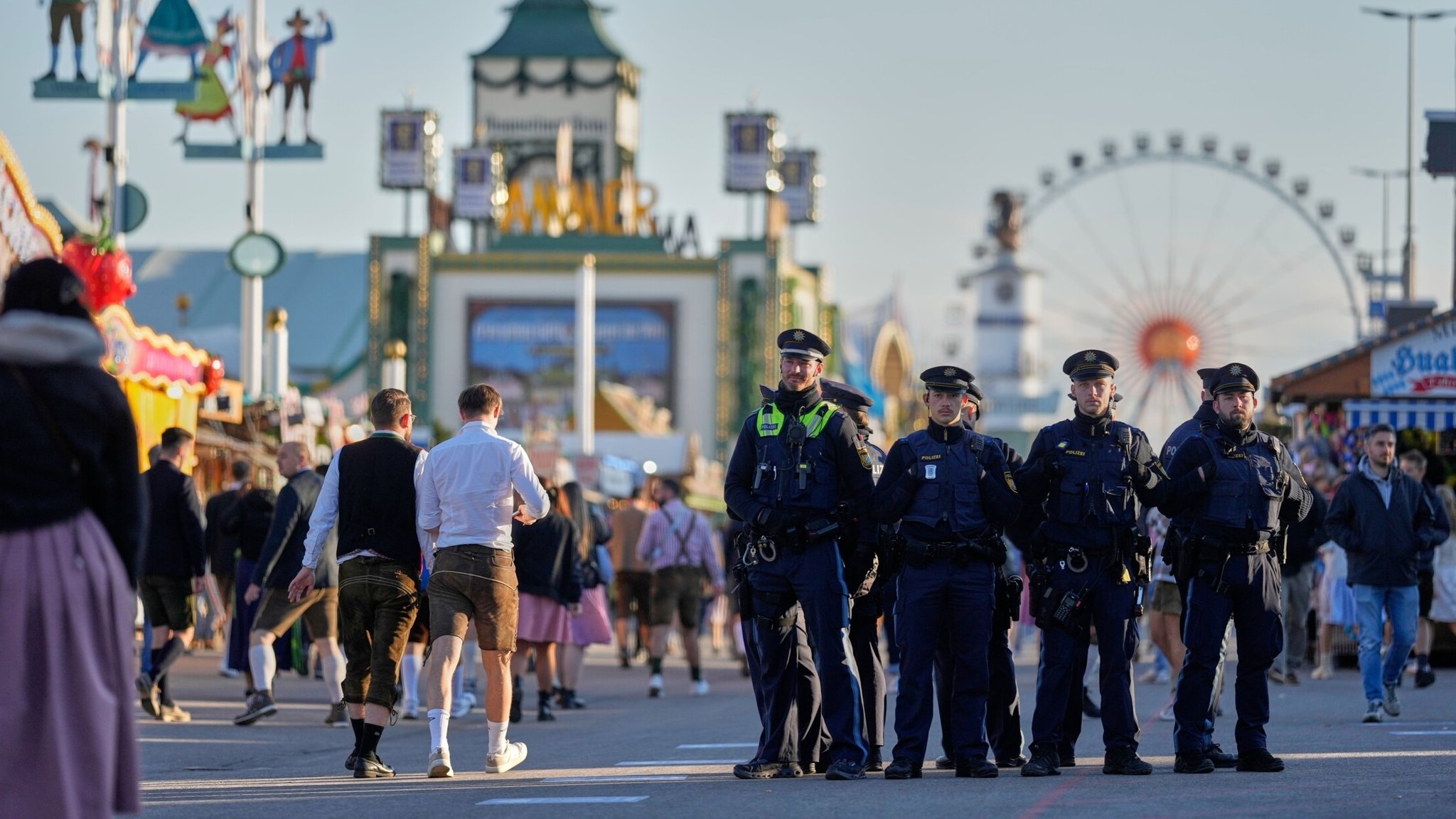 Drohnenabwehr, mehr Kameras: Das Sicherheitskonzept der Wiesn