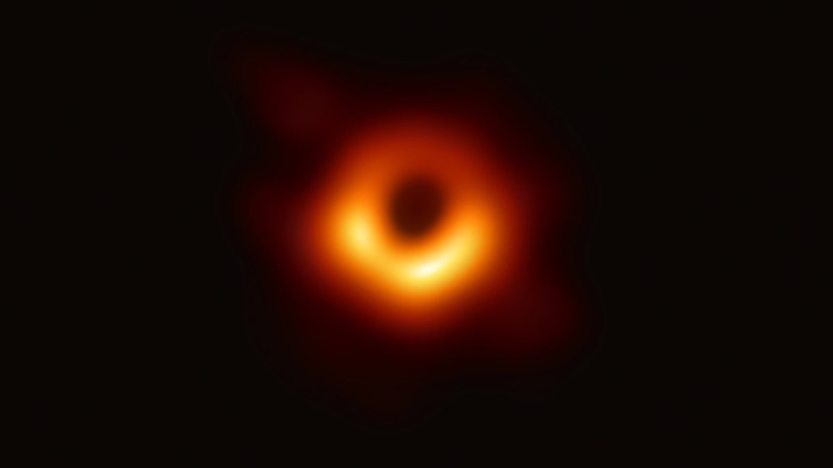 Erste Aufnahme eines Schwarzen Lochs am 11. April 2019