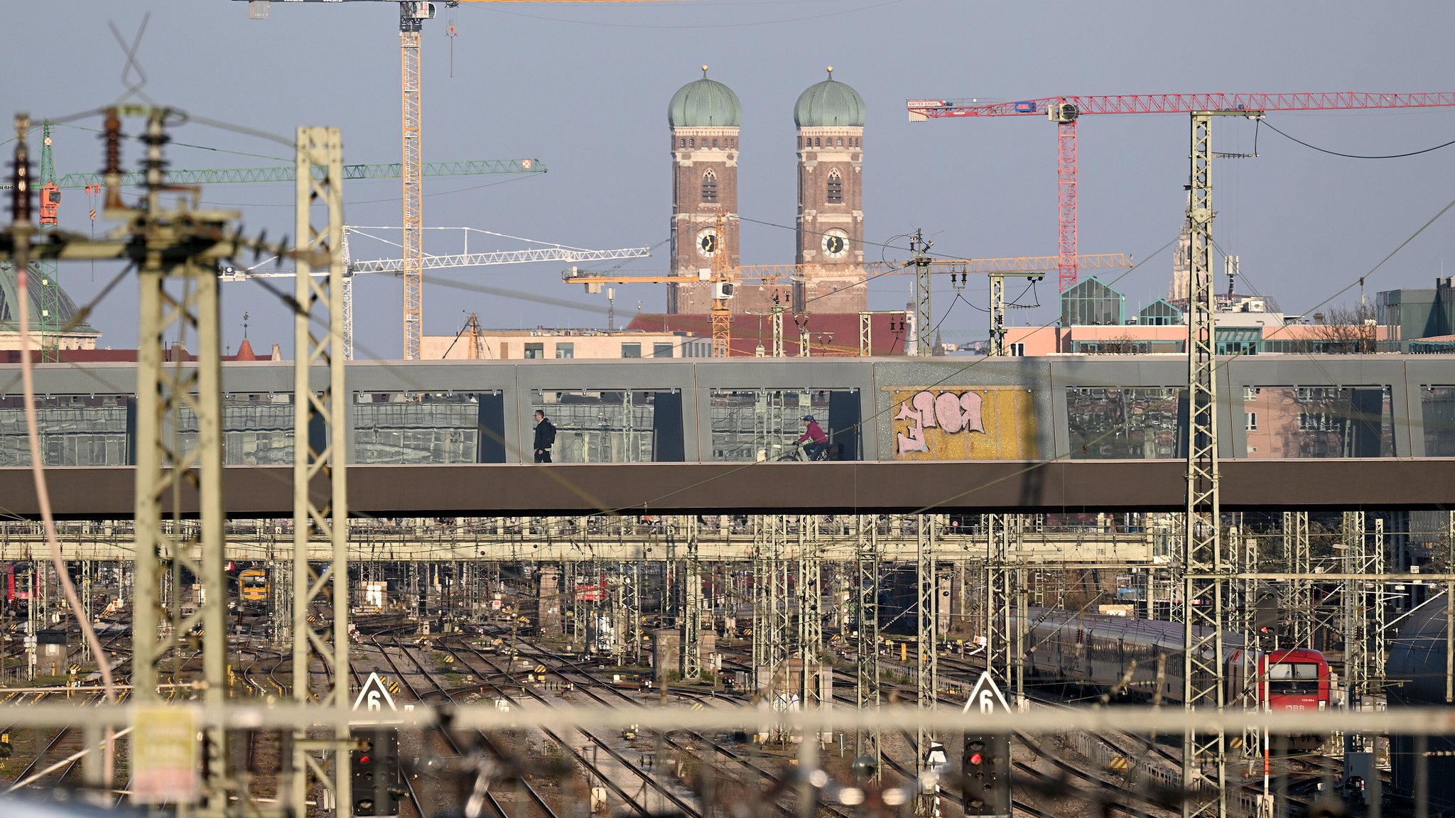 Sabotage kritischer Infrastruktur – wie Bayern vorbereitet ist