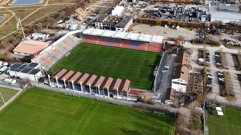 Uhlsportpark in Unterhaching | Bild: picture alliance / Wagner | Ulrich Wagner Uhlsportpark in Unterhaching